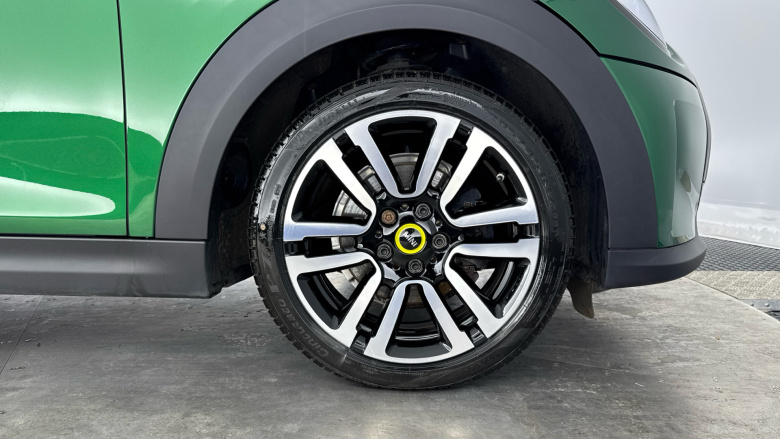 MINI Hatchback 135kW Cooper S Level 2 33kWh 3dr Auto Electric Hatchback